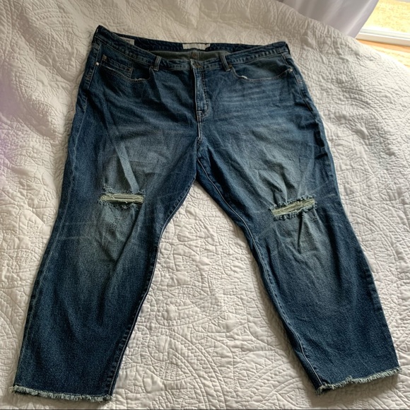 Mom Jeans - Picture 1 of 6